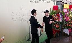 王思聪何猷君最新动态爆料,揭秘豪门二代们的精彩生活！”